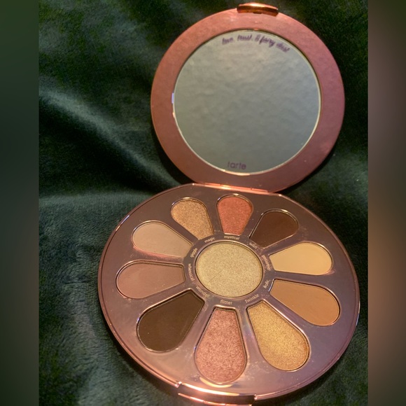 ❤️Love, Trust & Fairy Dust❤️  High Performance 11 Pan Eyeshadow Palette by TARTE - Picture 8 of 12